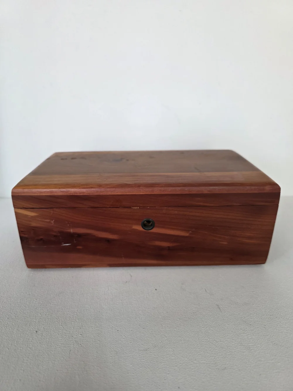 Vintage Wooden Cedar Jewelry Box - Red-Brown Cedar Finish